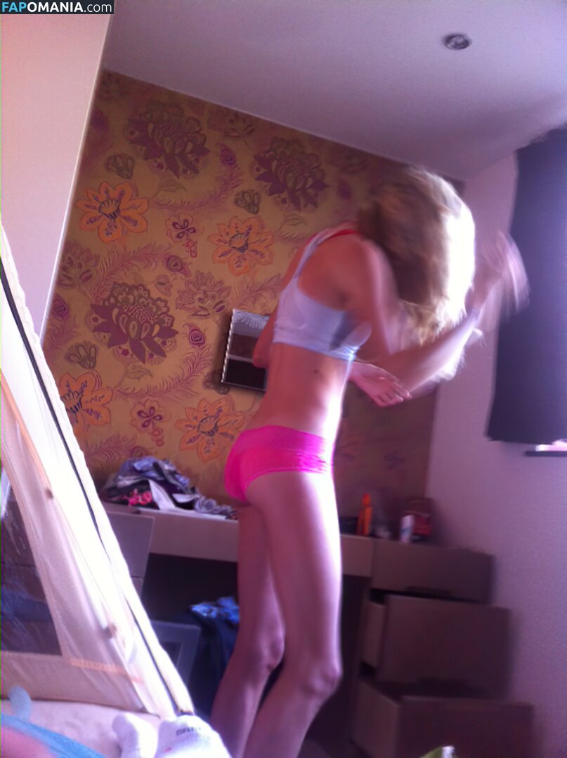 Eilish McColgan Nud Fotografie scursă #6