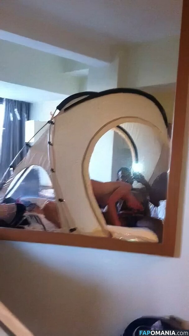 Eilish McColgan Nud Fotografie scursă #17