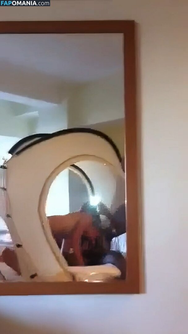 Eilish McColgan Nud Fotografie scursă #18