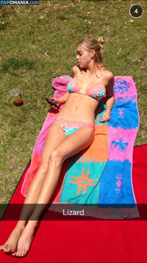 Elizabeth Turner Nud Fotografie scursă #47