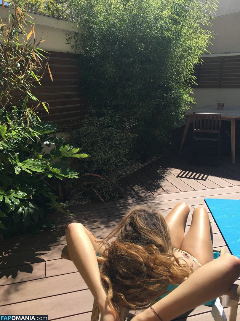 Elodie Fontan Nud Fotografie scursă #7