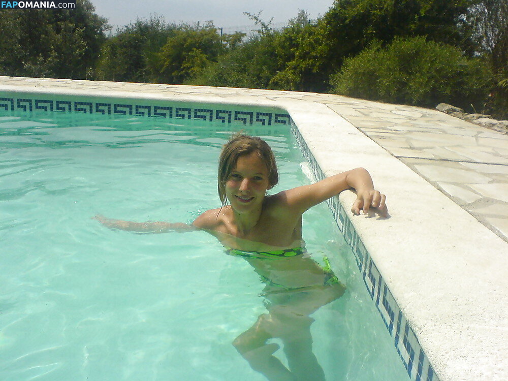 Elodie Varlet Nud Fotografie scursă #1