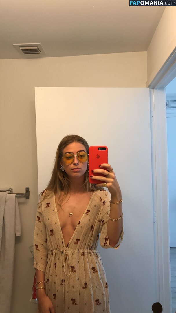 Emili Sindlev Nud Fotografie scursă #12