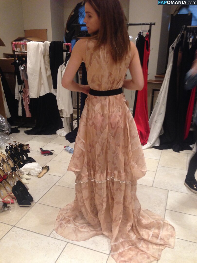 Emma Watson Nud Fotografie scursă #99