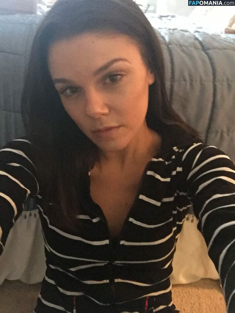 Faye Brookes Nud Fotografie scursă #8