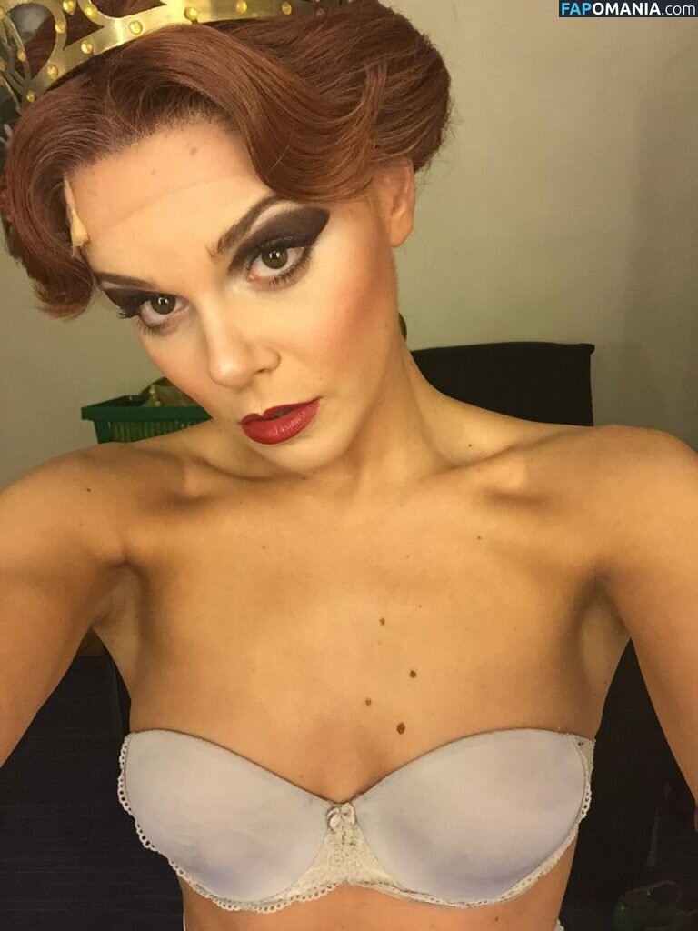 Faye Brookes Nud Fotografie scursă #26