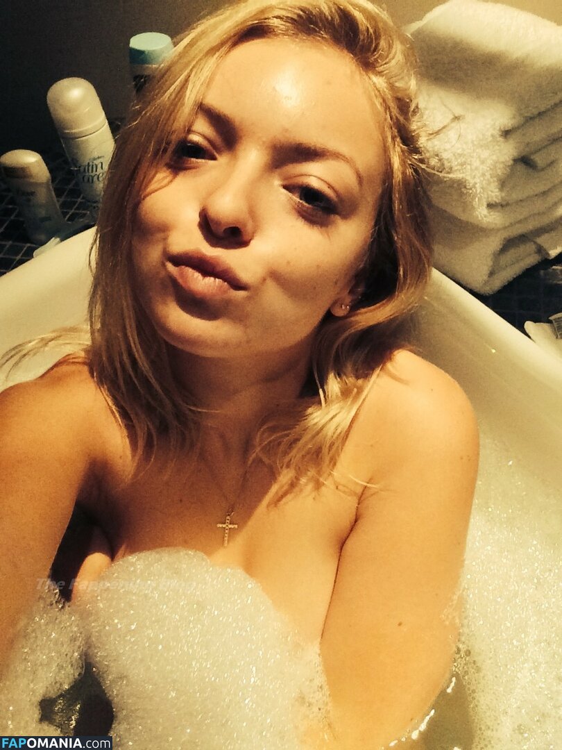 Francesca Eastwood Nud Fotografie scursă #2