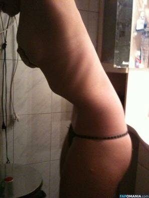 Guro Pettersen Nud Fotografie scursă #3
