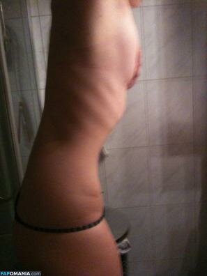 Guro Pettersen Nud Fotografie scursă #4