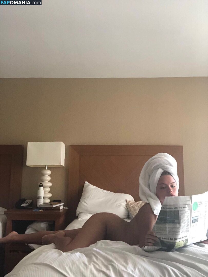 Hannah Kepple Nud Fotografie scursă #2