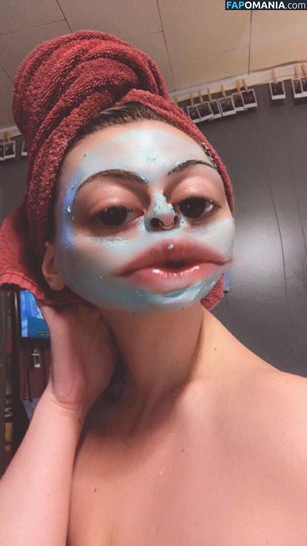 Hannah Schewel Nud Fotografie scursă #6