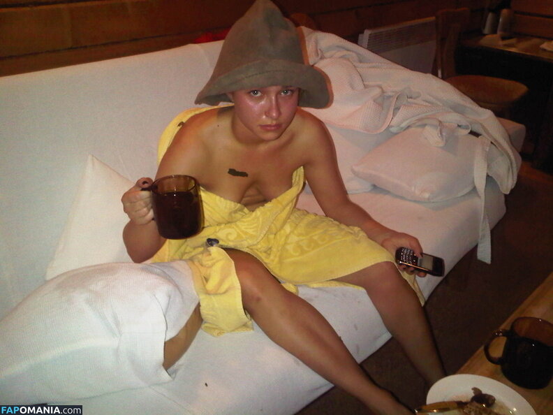 Hayden Panettiere Nud Fotografie scursă #51