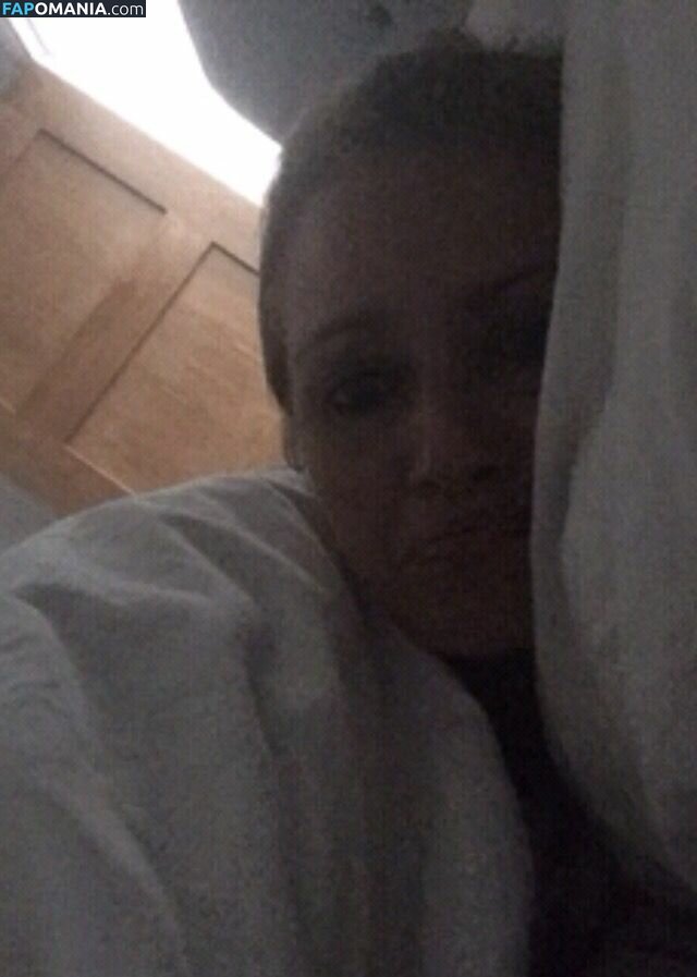 Hayley McQueen Nud Fotografie scursă #17