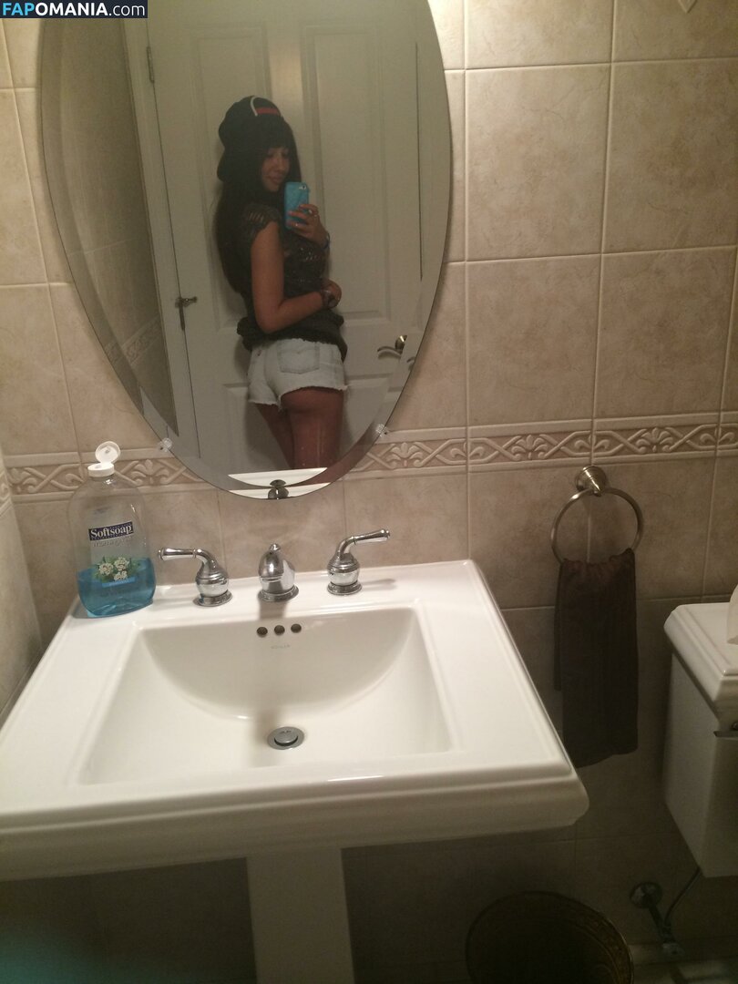 Jackie Cruz Nud Fotografie scursă #15