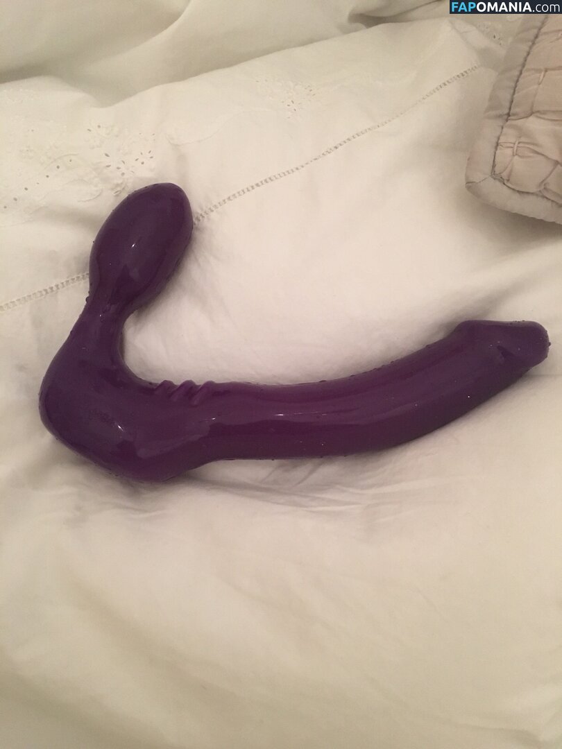 Jade Nimmo Nud Fotografie scursă #40