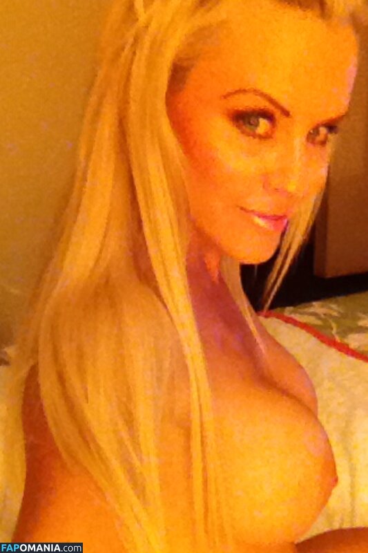 Jenny McCarthy Nud Fotografie scursă #7