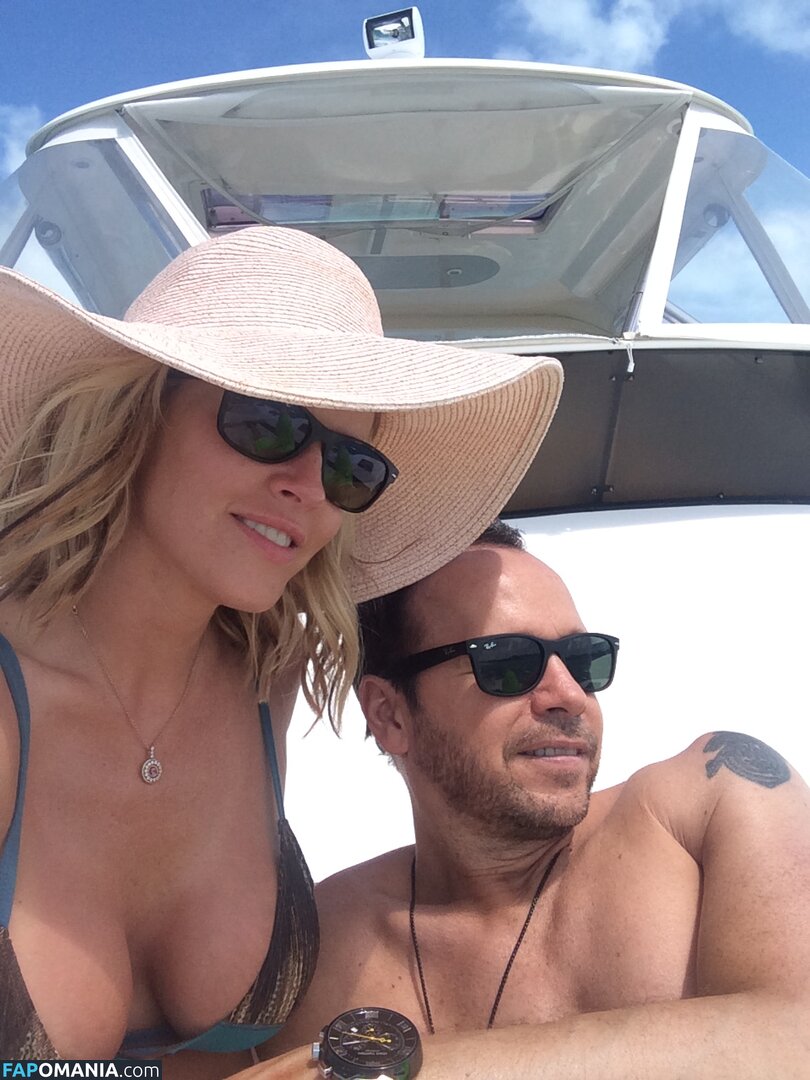 Jenny McCarthy Nud Fotografie scursă #32