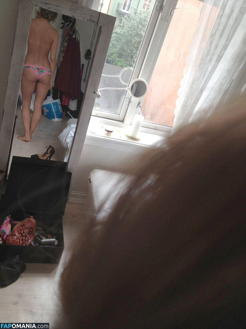 Jenny Skavlan Nud Fotografie scursă #9