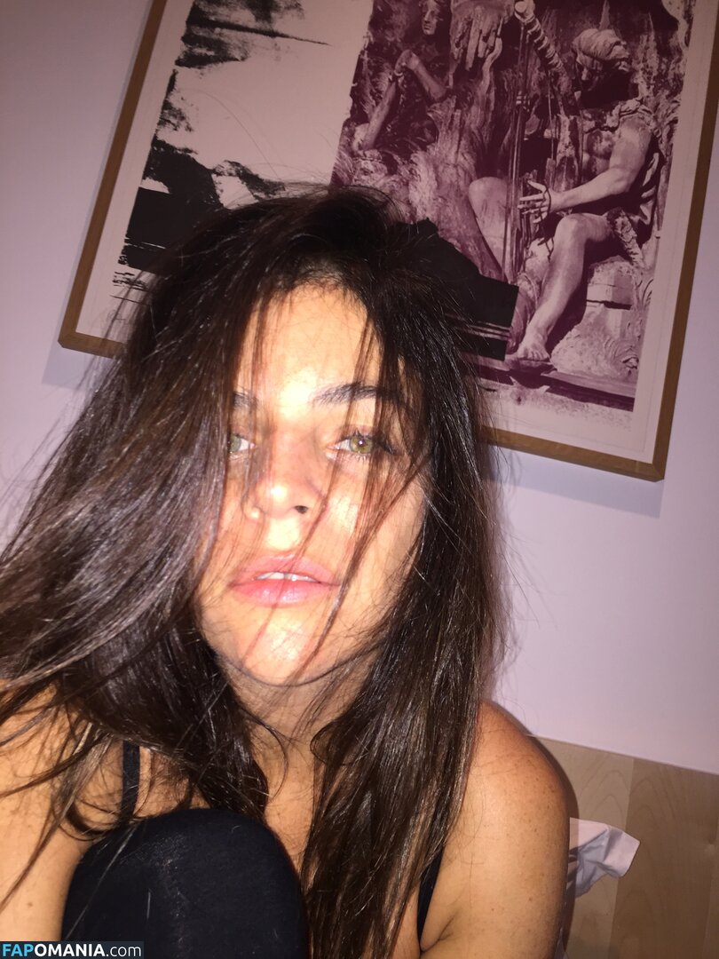 Julia Restoin Nud Fotografie scursă #7