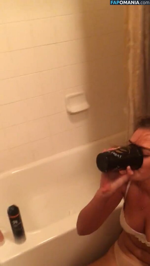 Kassidy Cook Nud Fotografie scursă #33