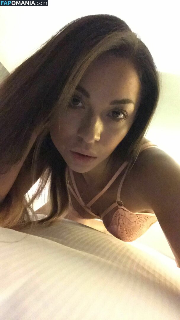 Katya Jones Nud Fotografie scursă #10