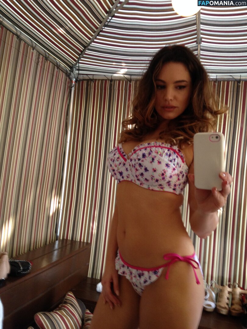 Kelly Brook Nud Fotografie scursă #12