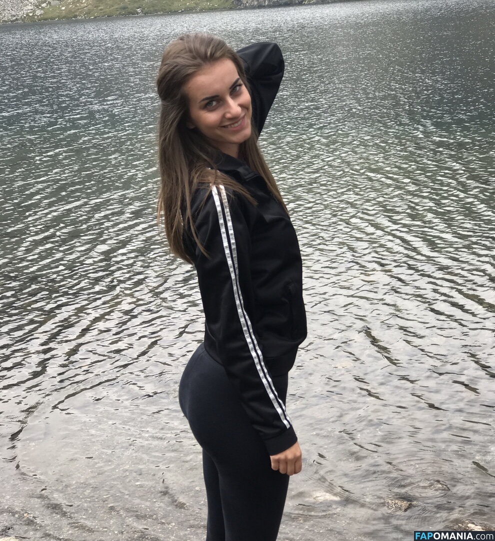Kelsey Laverack Nud Fotografie scursă #50