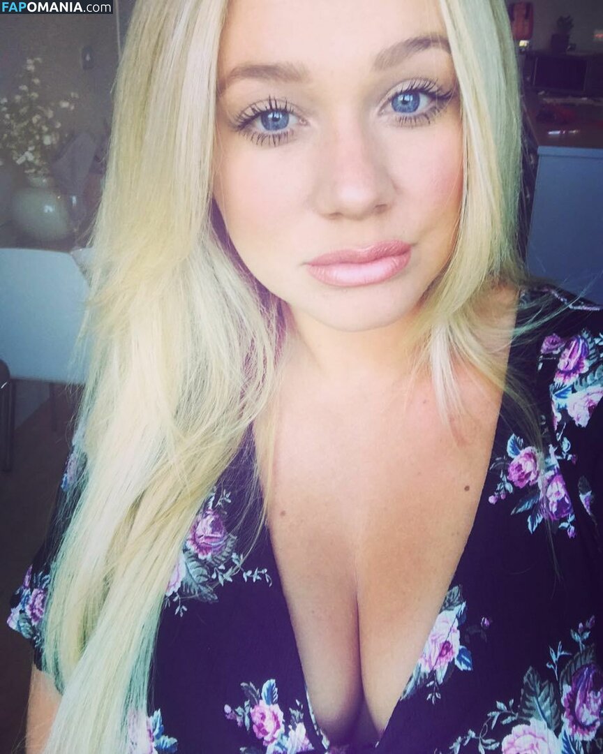 Kirsty Leigh Porter Nud Fotografie scursă #6