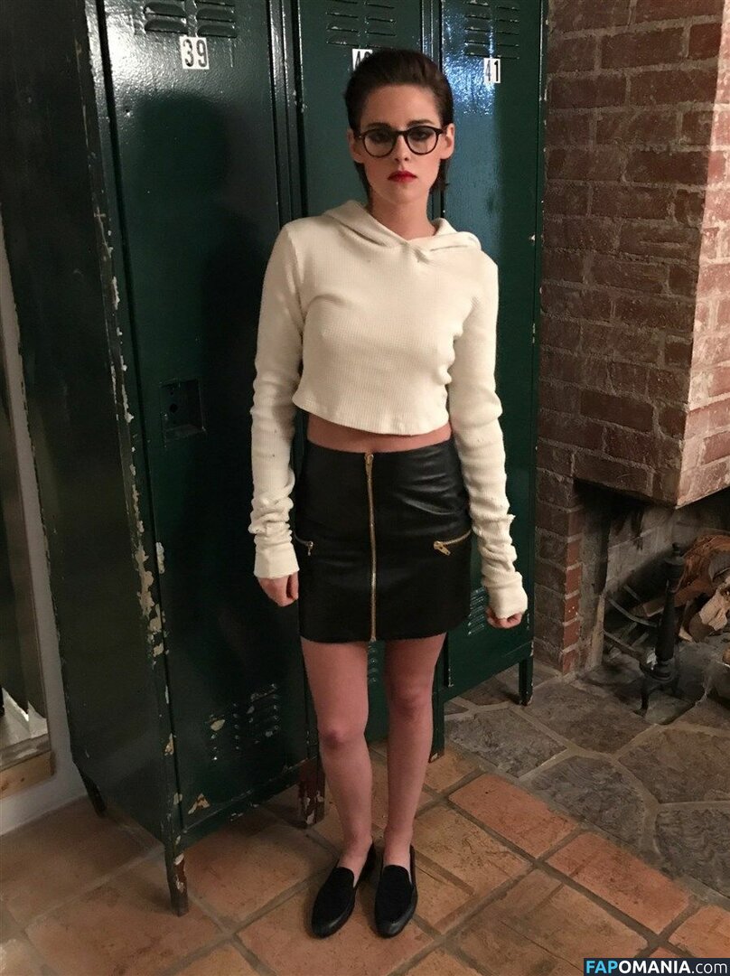Kristen Stewart Nud Fotografie scursă #57