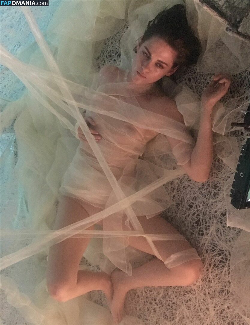 Kristen Stewart Nud Fotografie scursă #64
