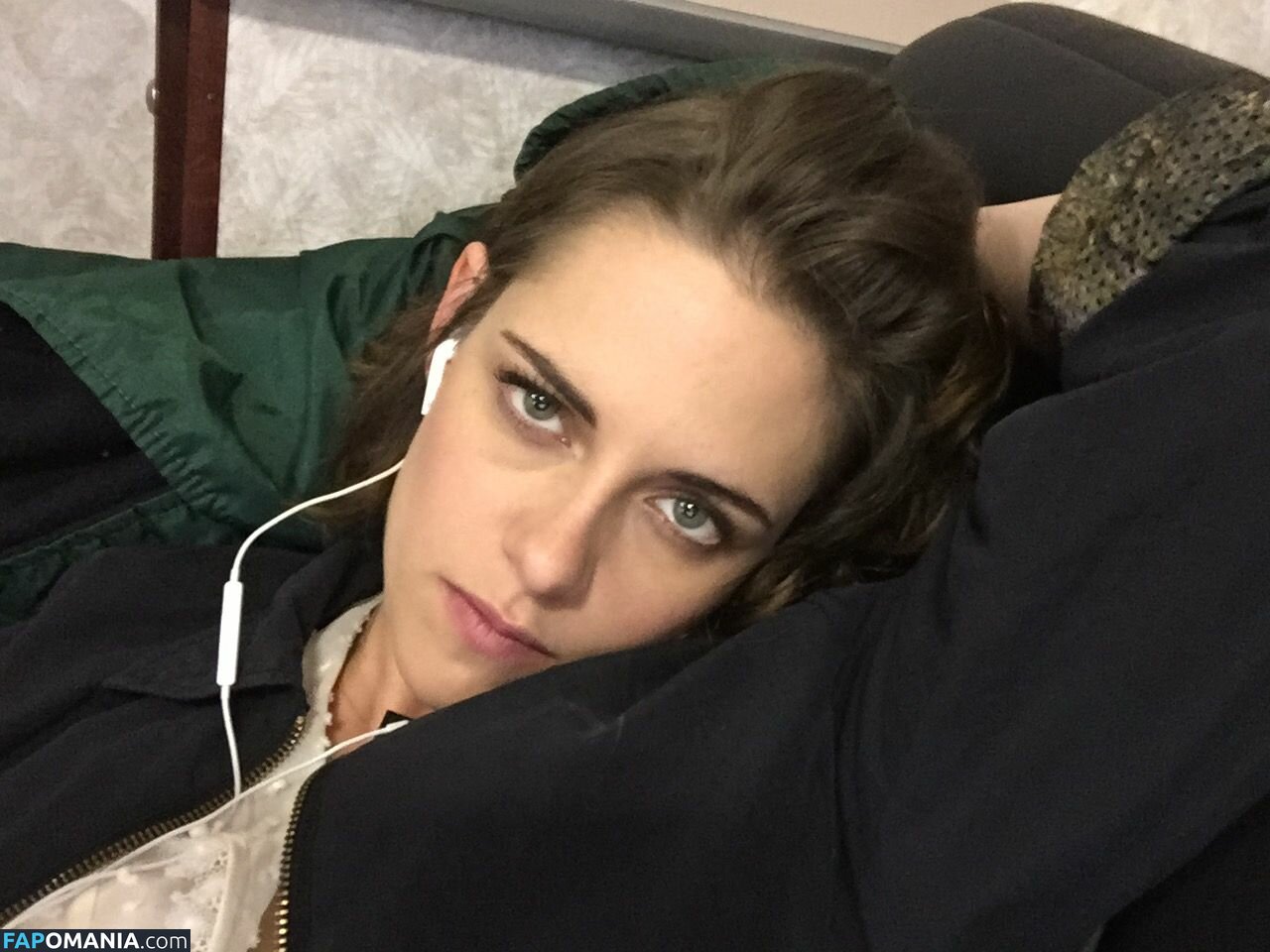 Kristen Stewart Nud Fotografie scursă #100