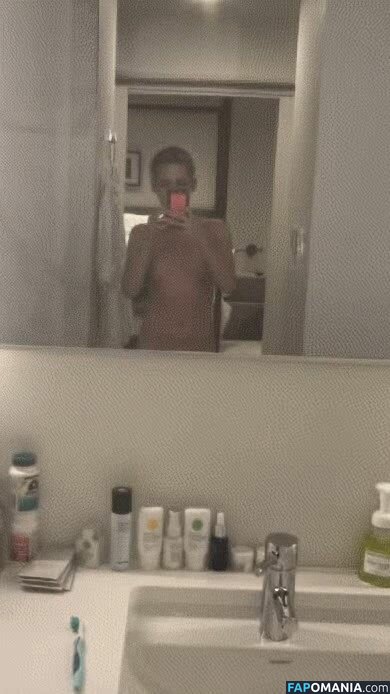 Kristen Stewart Nud Fotografie scursă #200