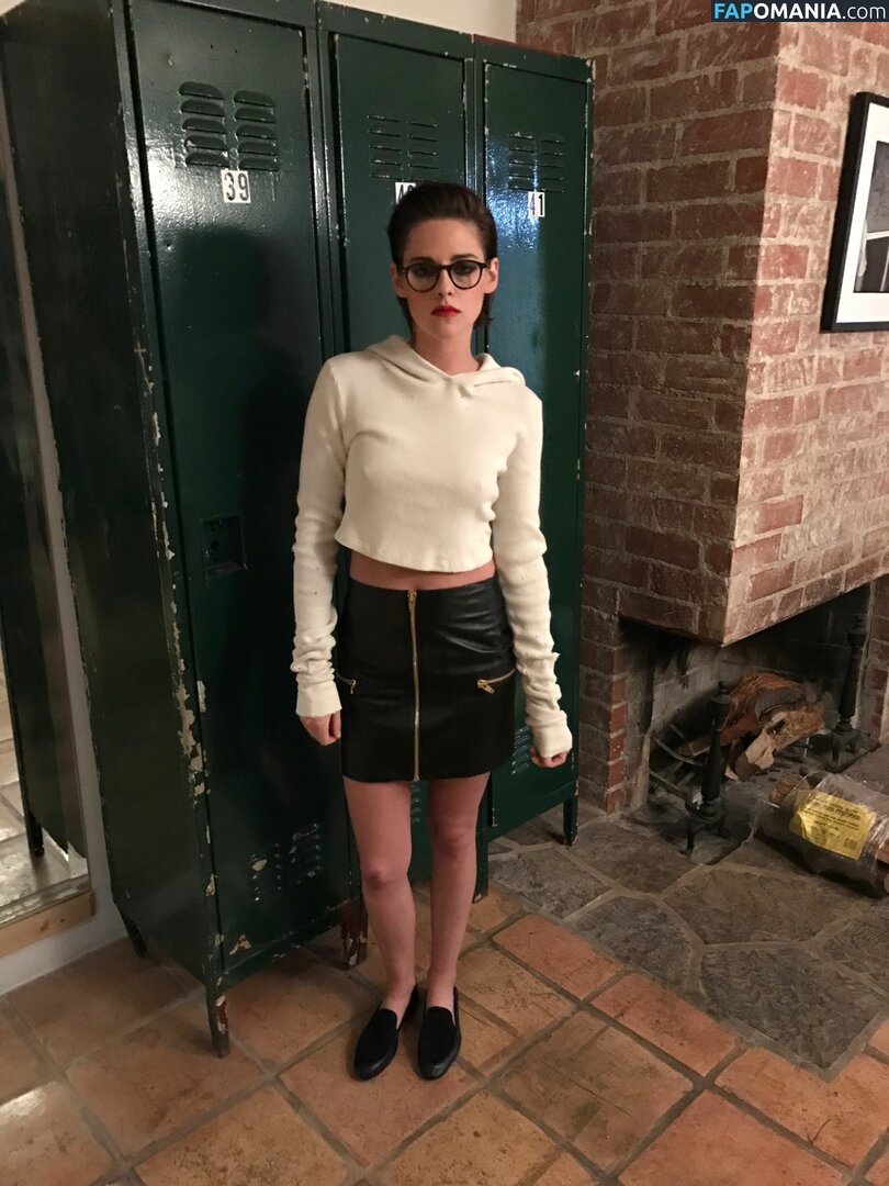 Kristen Stewart Nud Fotografie scursă #213