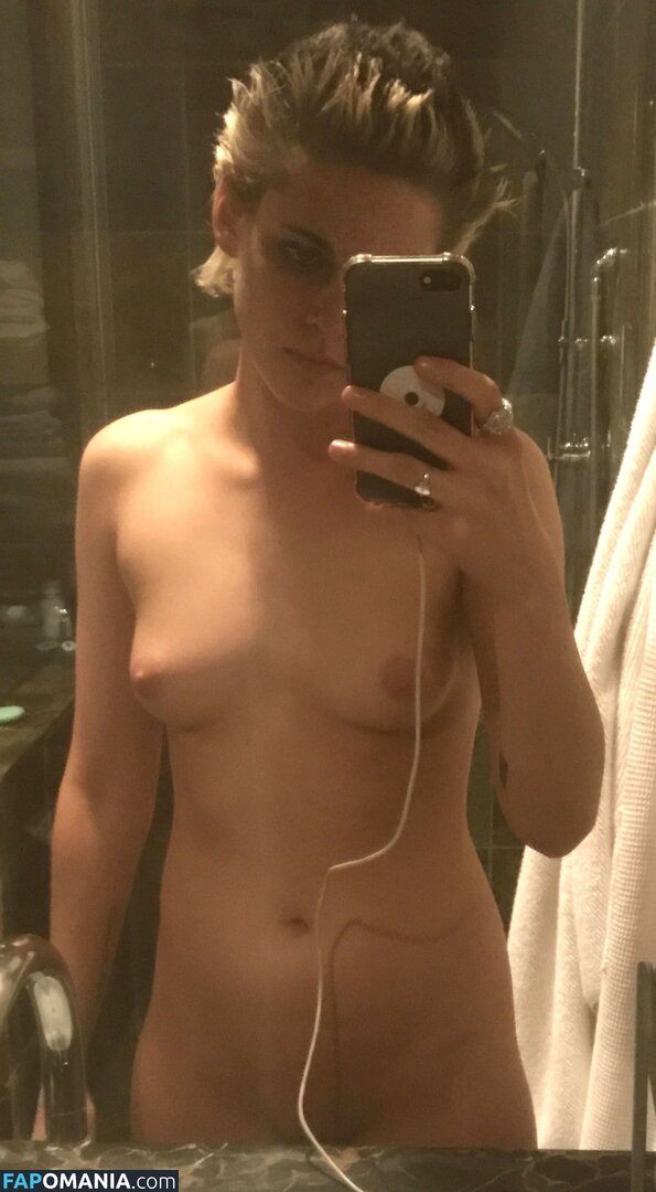 Kristen Stewart Nud Fotografie scursă #266