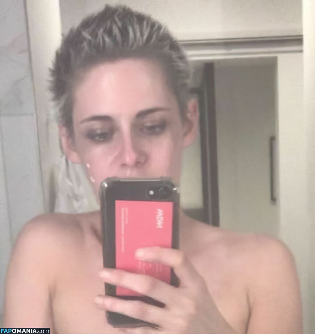Kristen Stewart Nud Fotografie scursă #301