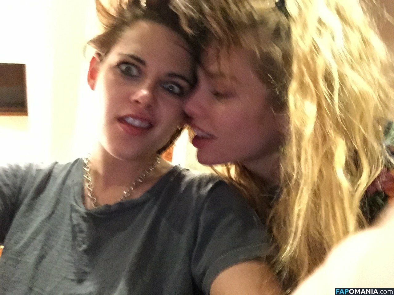 Kristen Stewart Nud Fotografie scursă #311