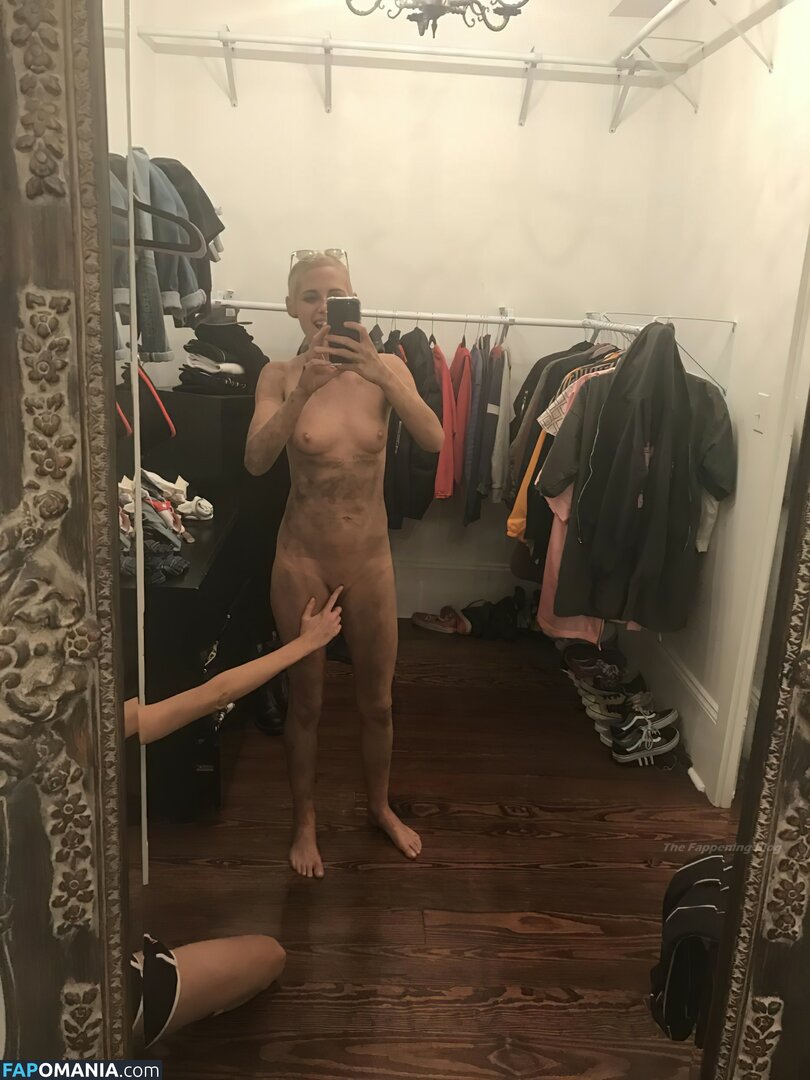 Kristen Stewart Nud Fotografie scursă #336