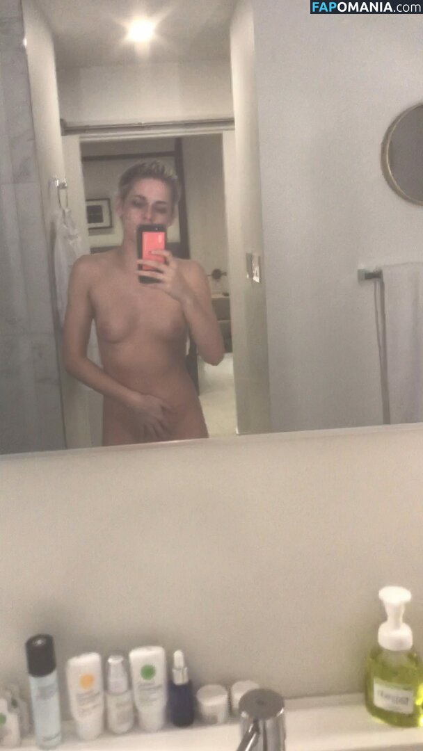 Kristen Stewart Nud Fotografie scursă #354