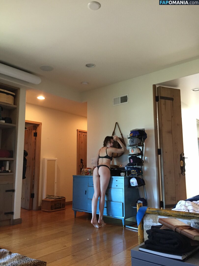 Kristen Stewart Nud Fotografie scursă #376