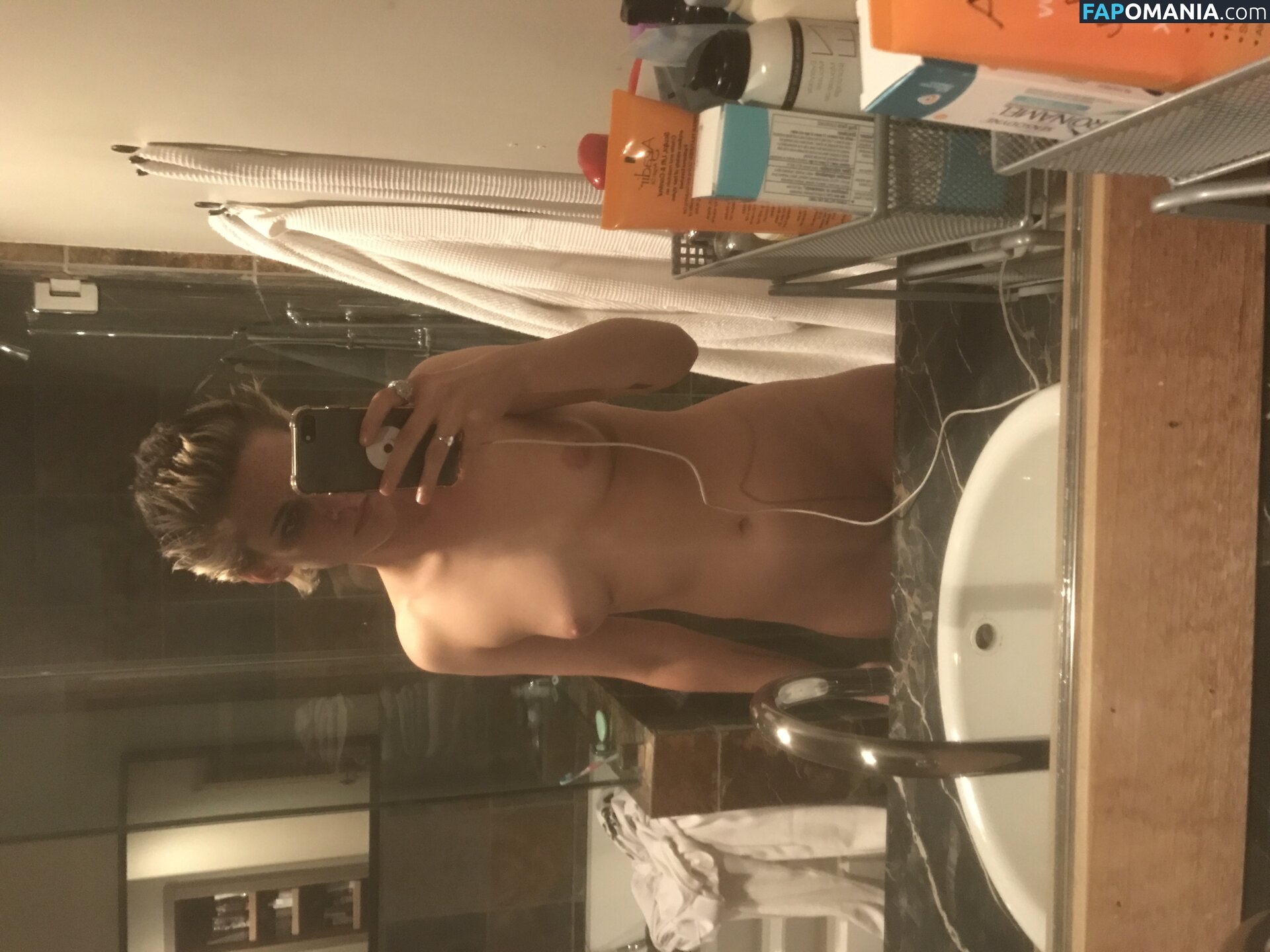 Kristen Stewart Nud Fotografie scursă #428