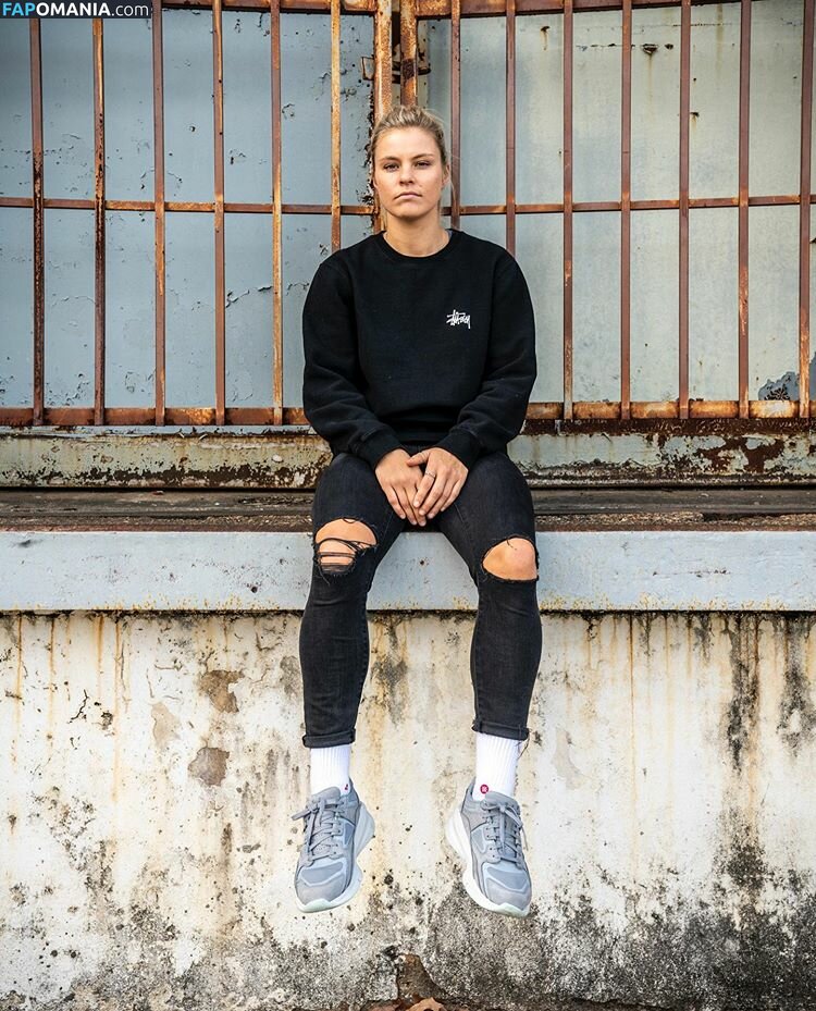 Kristie Mewis Nud Fotografie scursă #32
