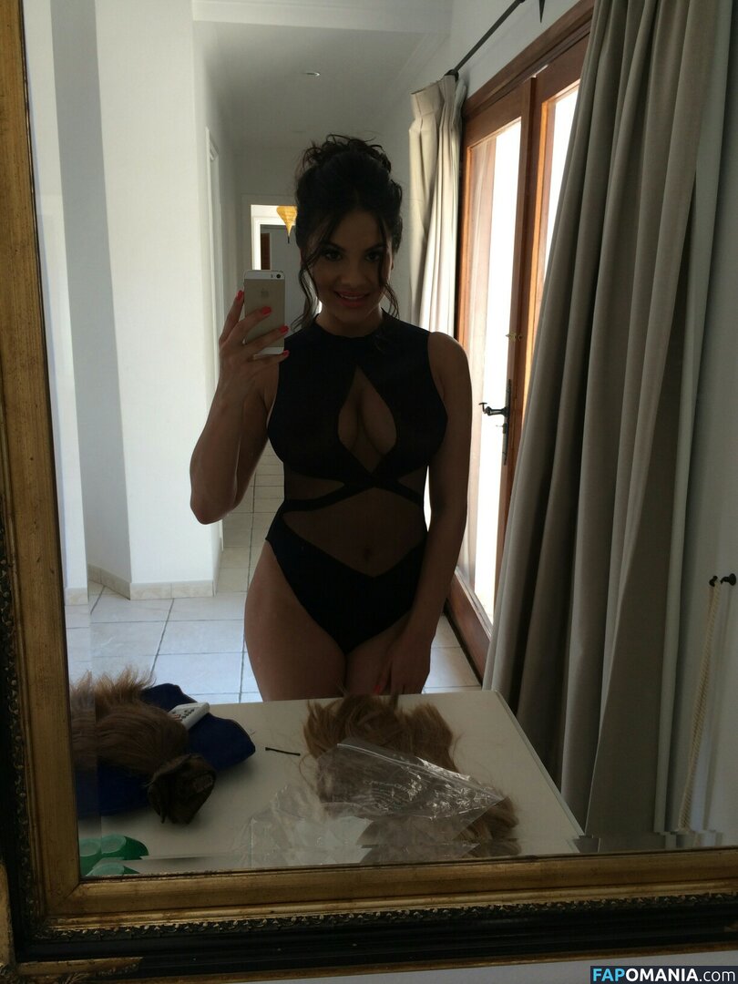 Lacey Banghard Nud Fotografie scursă #1