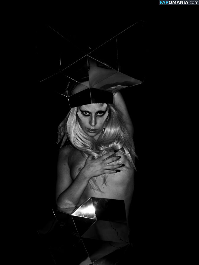 Lady Gaga Nud Fotografie scursă #522