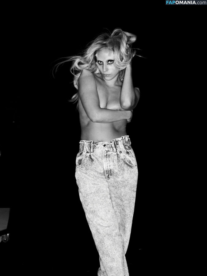 Lady Gaga Nud Fotografie scursă #541
