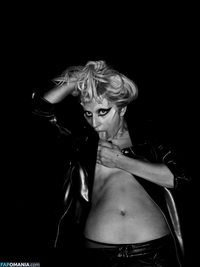 Lady Gaga Nud Fotografie scursă #556