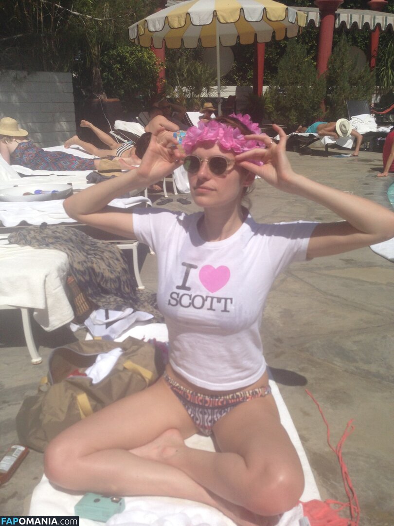 Lake Bell Nud Fotografie scursă #20