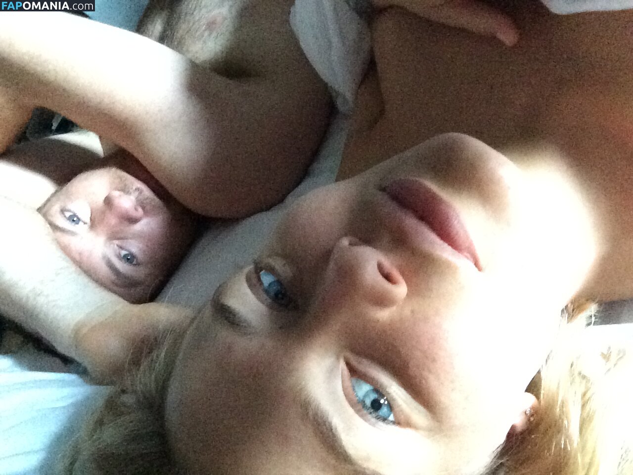 Lara Bingle Nud Fotografie scursă #7