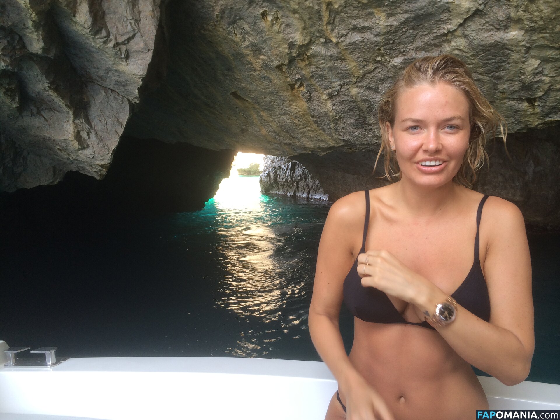 Lara Bingle Nud Fotografie scursă #19