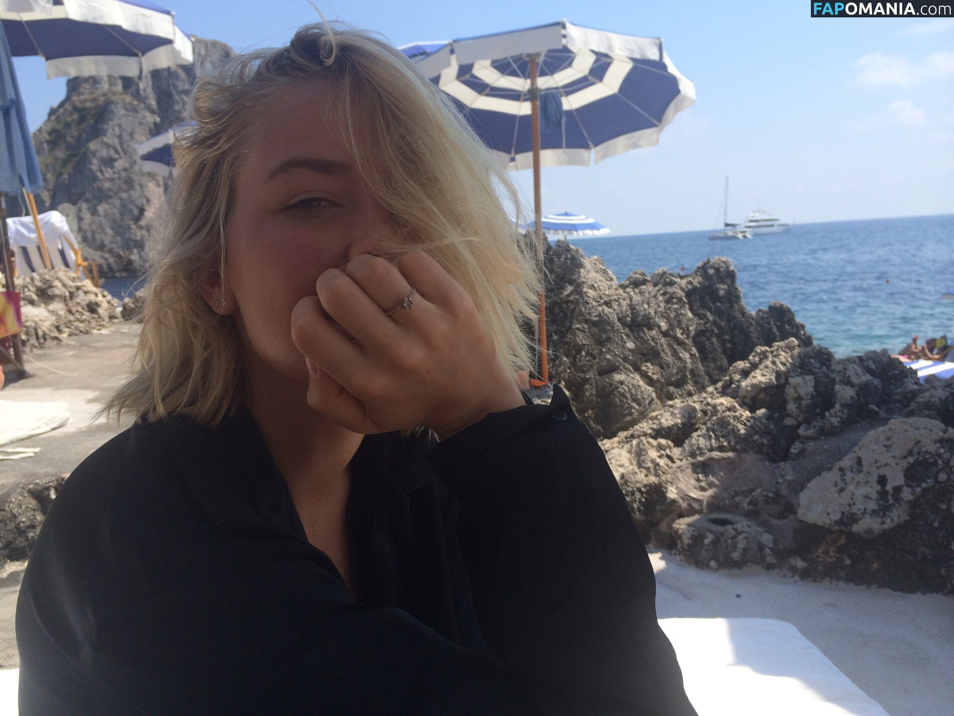 Lara Bingle Nud Fotografie scursă #63