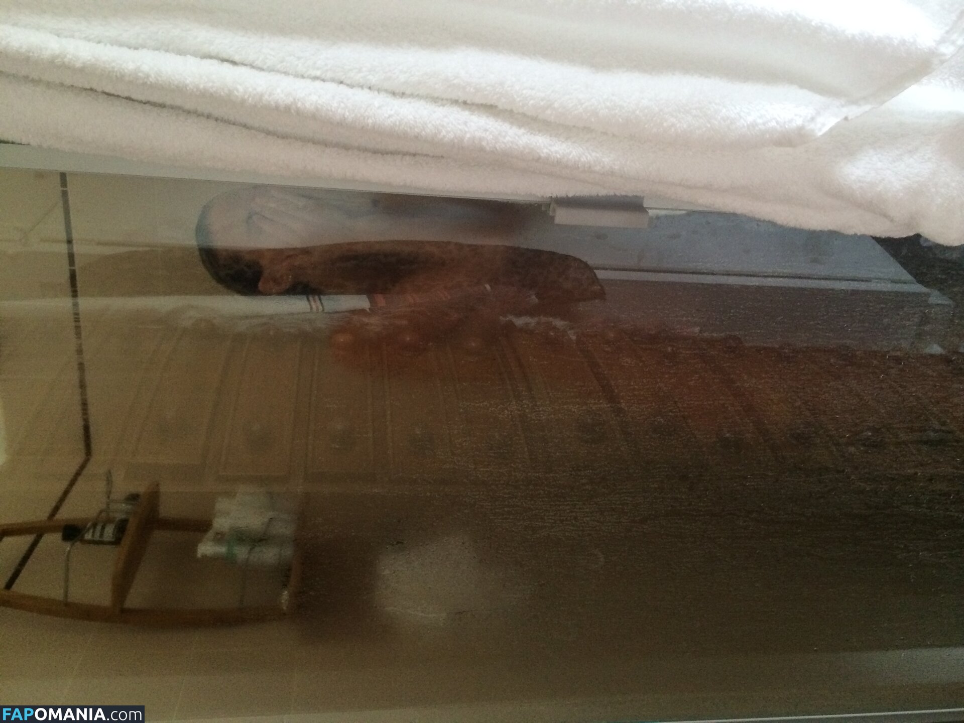 Lara Bingle Nud Fotografie scursă #218